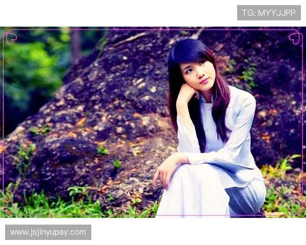 《风和日丽》：一缕暖阳，照进心灵深处的光影诗篇